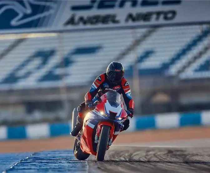 2024-CBR1000RR-R_FIREBLADE_SP_LOCATION_5703_L_11zon_0.webp 2024-CBR1000RR-R_FIREBLADE_SP_LOCATION_5703_L_11zon_0.webp