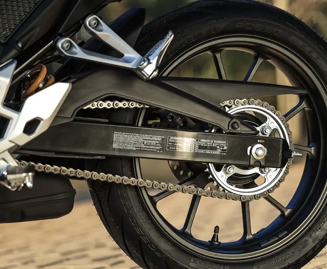 CB300F-Twister-ABS-2027_-DET_100.webp CB300F-Twister-ABS-2027_-DET_100.webp