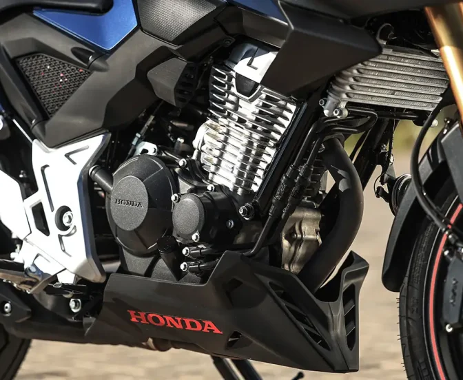 CB300F-Twister-S-2027_-DET_34.webp CB300F-Twister-S-2027_-DET_34.webp