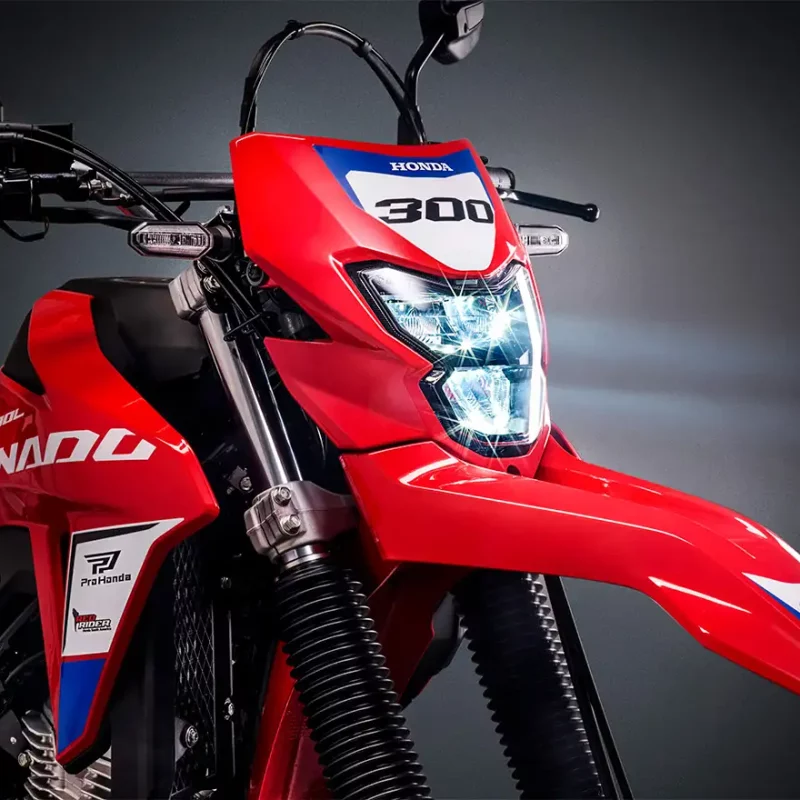 Farol moto Honda xr 300l tornado_0