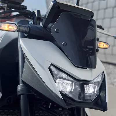 Galeria2025-CB750_Hornet_Pearl_Glare_White_Location_Details_0013-1_L