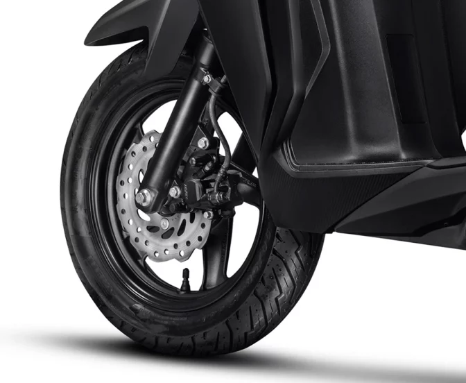 Scooter-roxa-vista-pela-direita_0.webp
