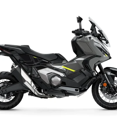 moto-honda-x-adv-lateral
